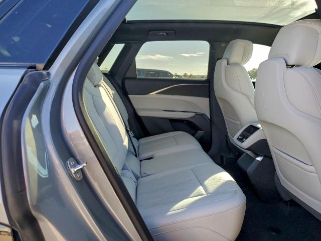 Cadillac Lyriq Spor Sport Image 7