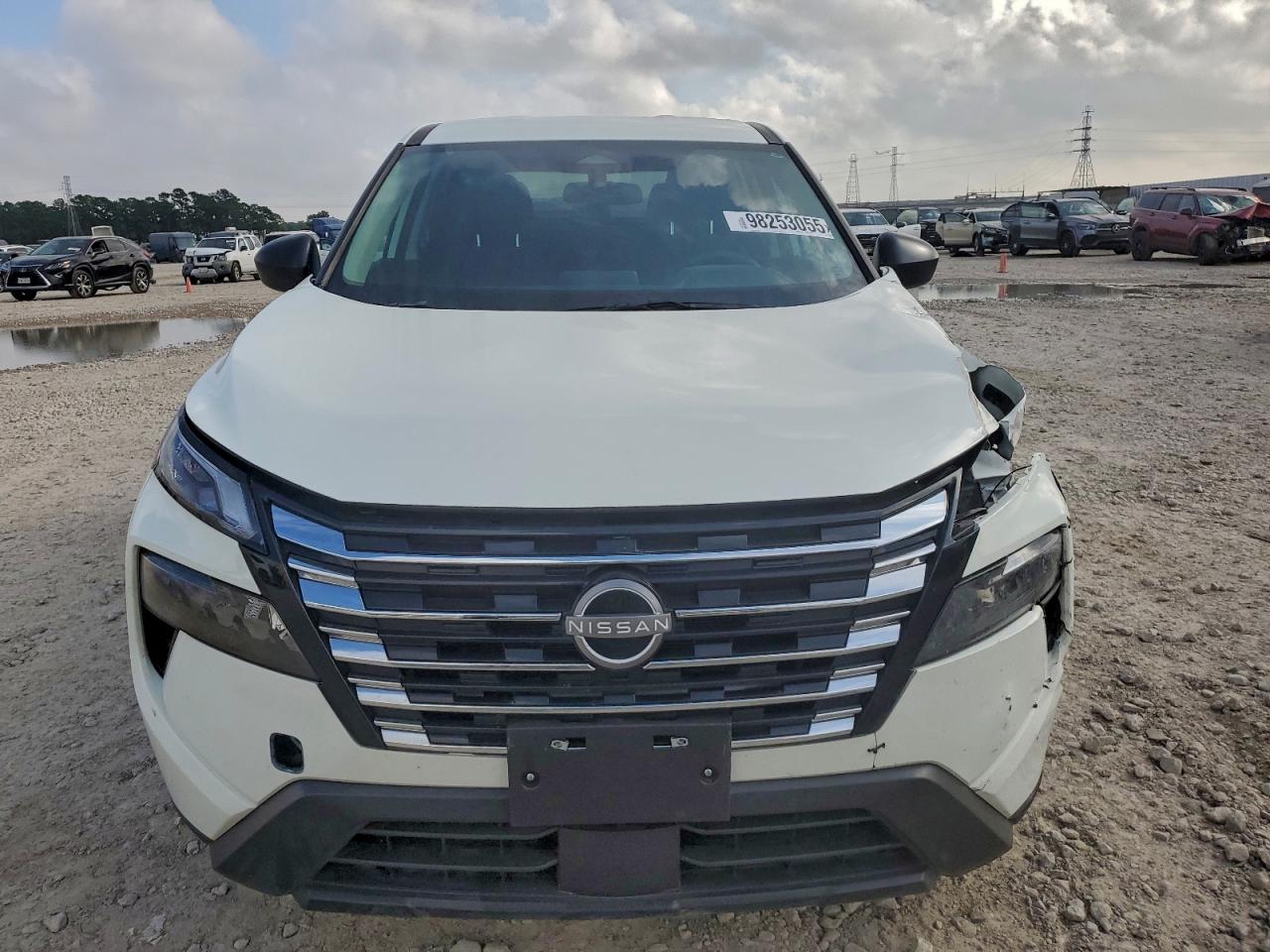 Nissan Rogue S Image 7