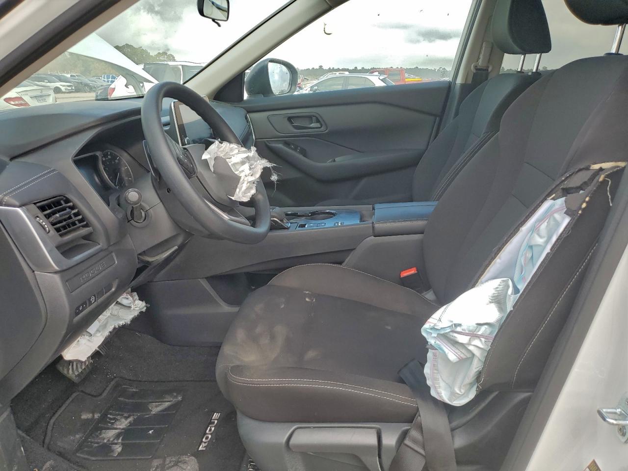 Nissan Rogue S Image 8