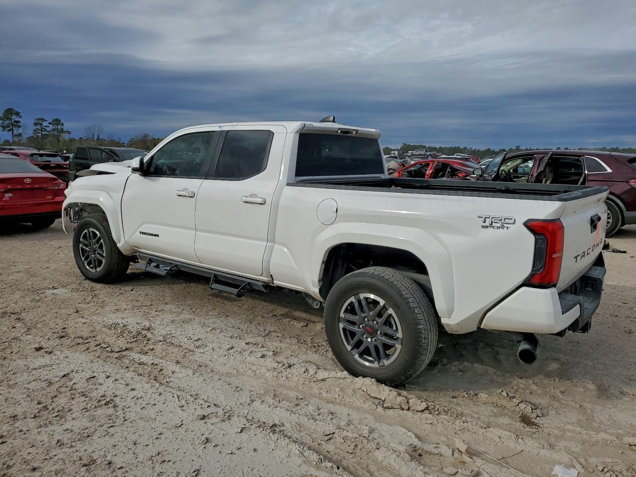 Toyota Tacoma Double Cab Image 12