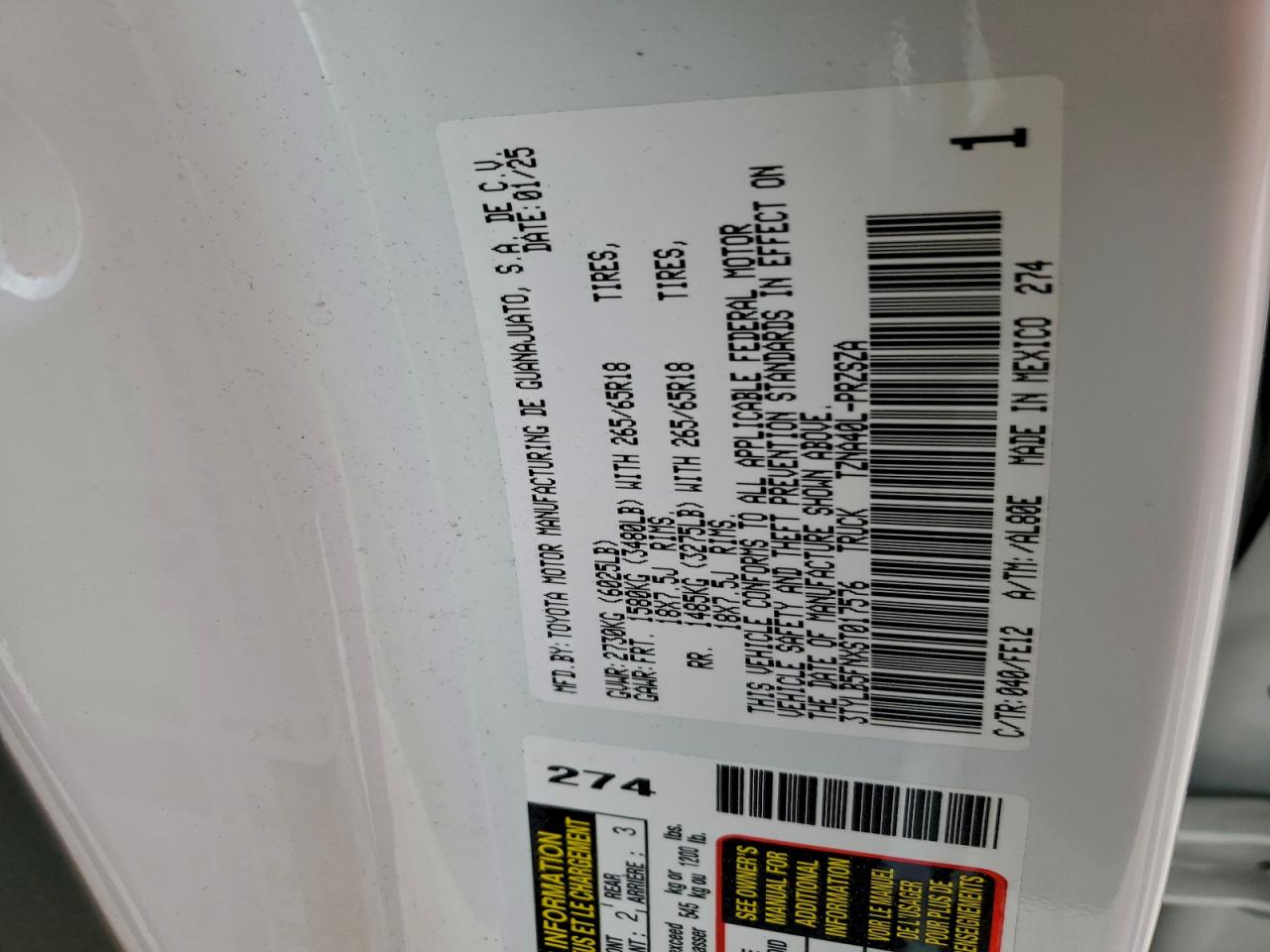 Toyota Tacoma Double Cab Image 11