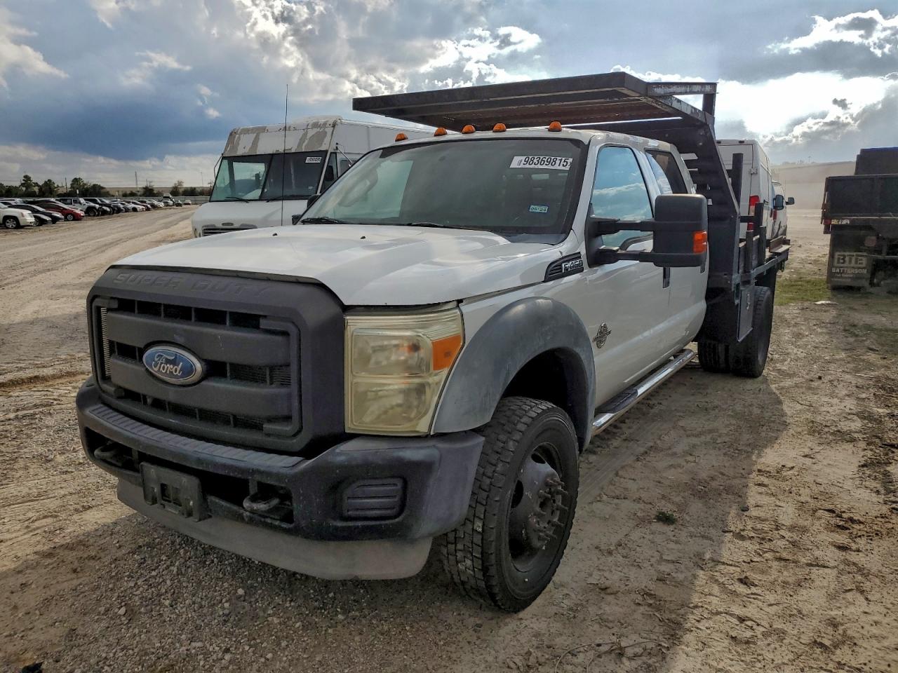 Ford F-450 Super Duty Image 1