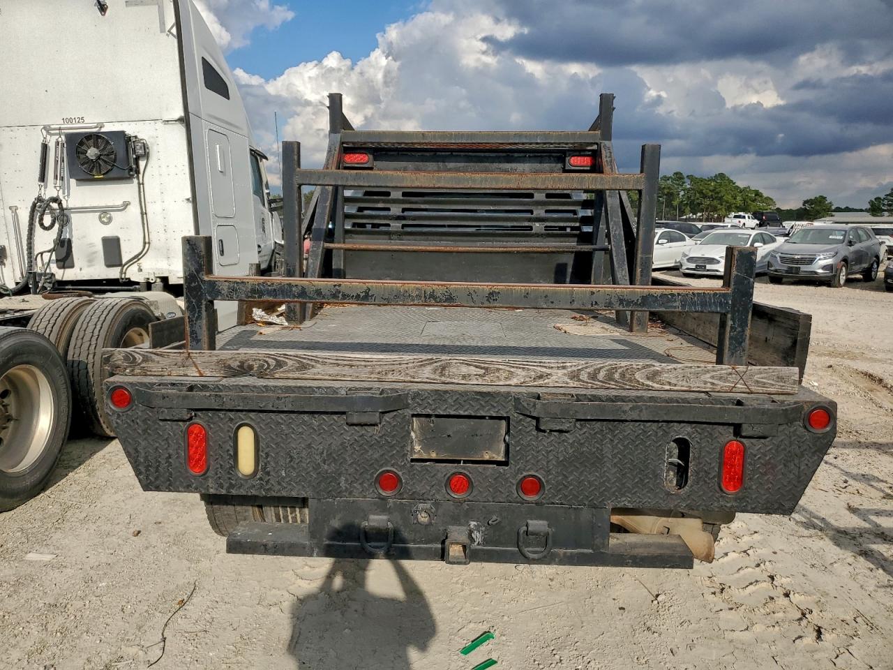 Ford F-450 Super Duty Image 10