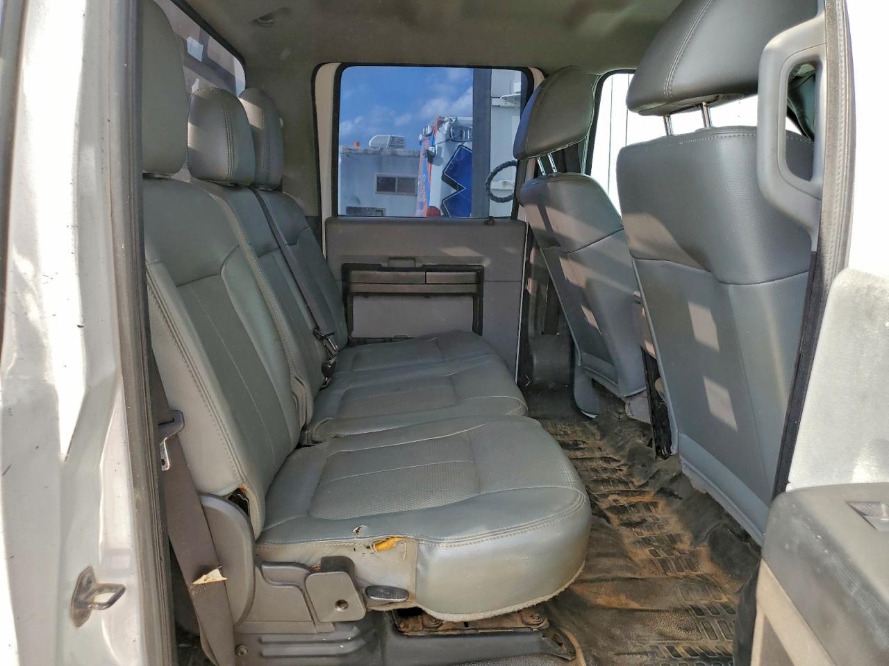 Ford F-450 Super Duty Image 5