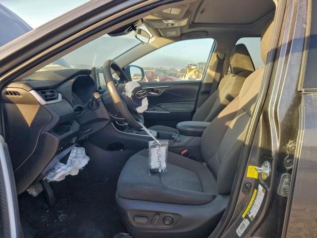 Toyota RAV4 Xle Image 8