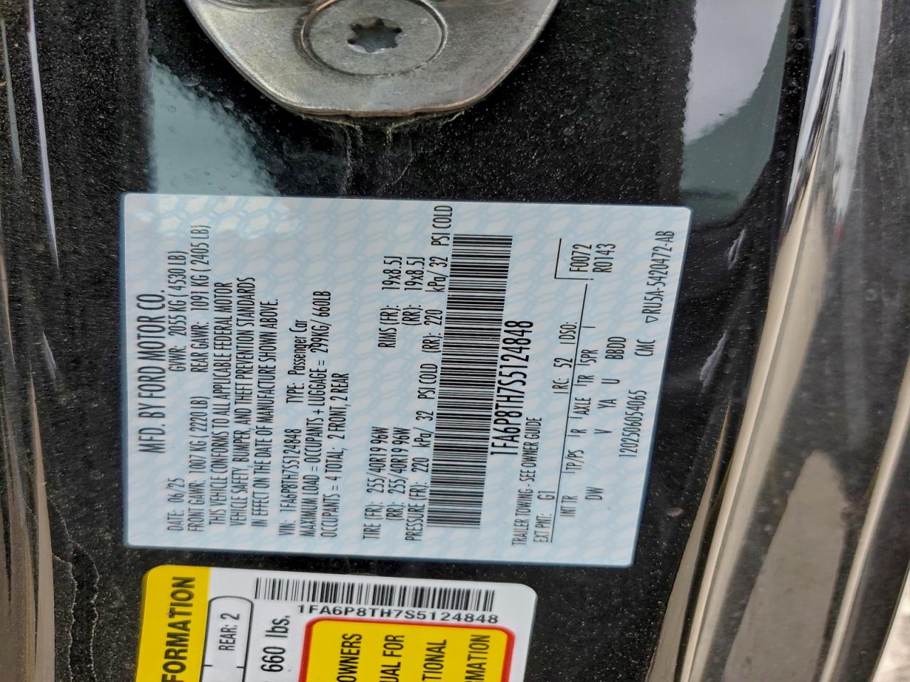 Ford Mustang Image 11