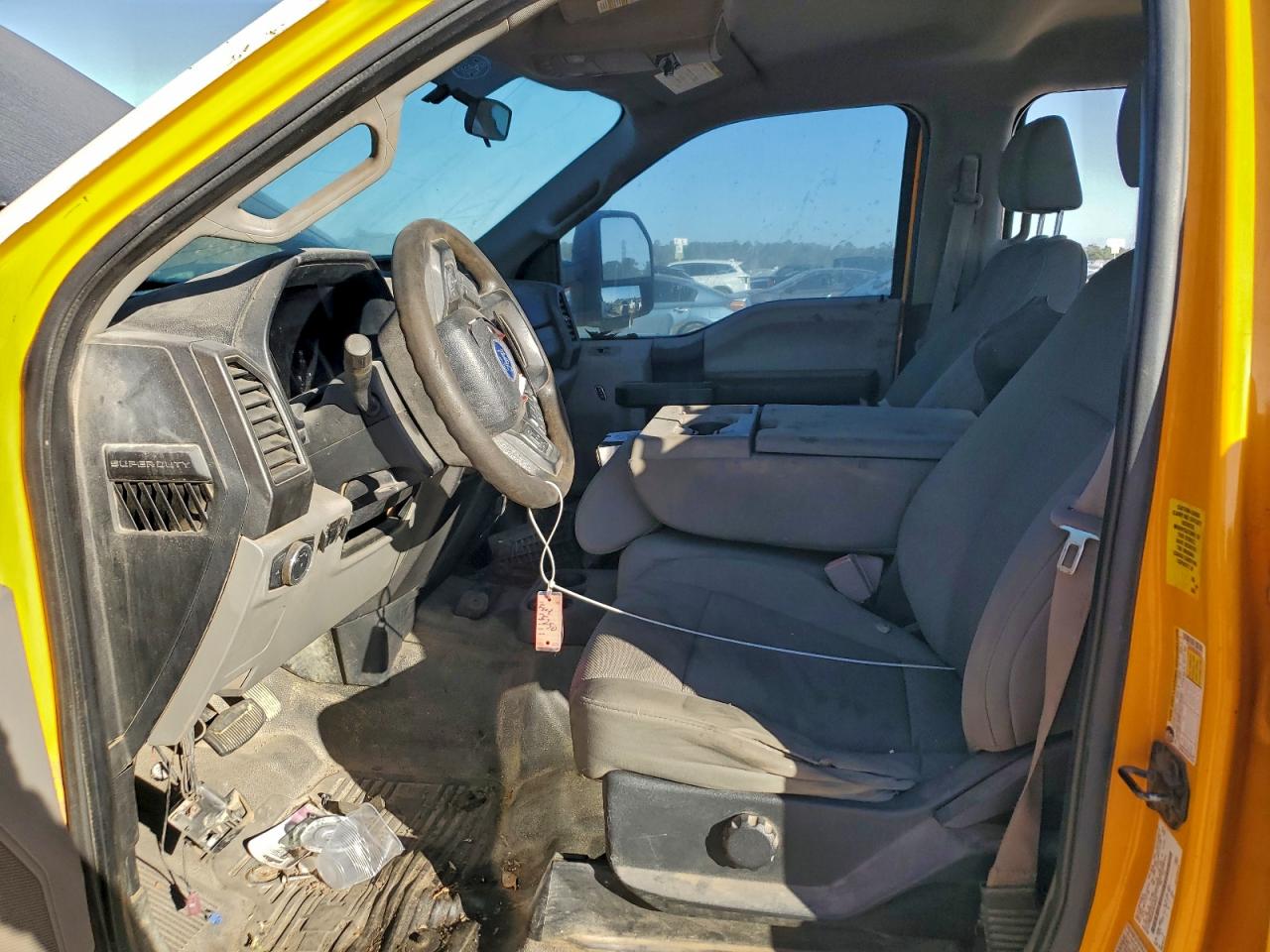 Ford F-250 Super Duty Image 8