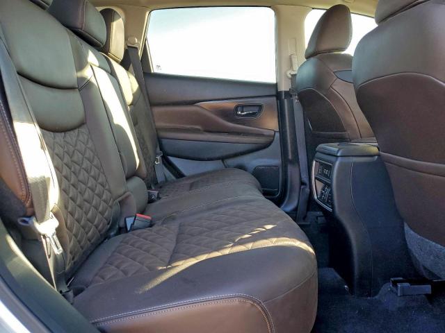 Nissan Murano Platinum Image 12