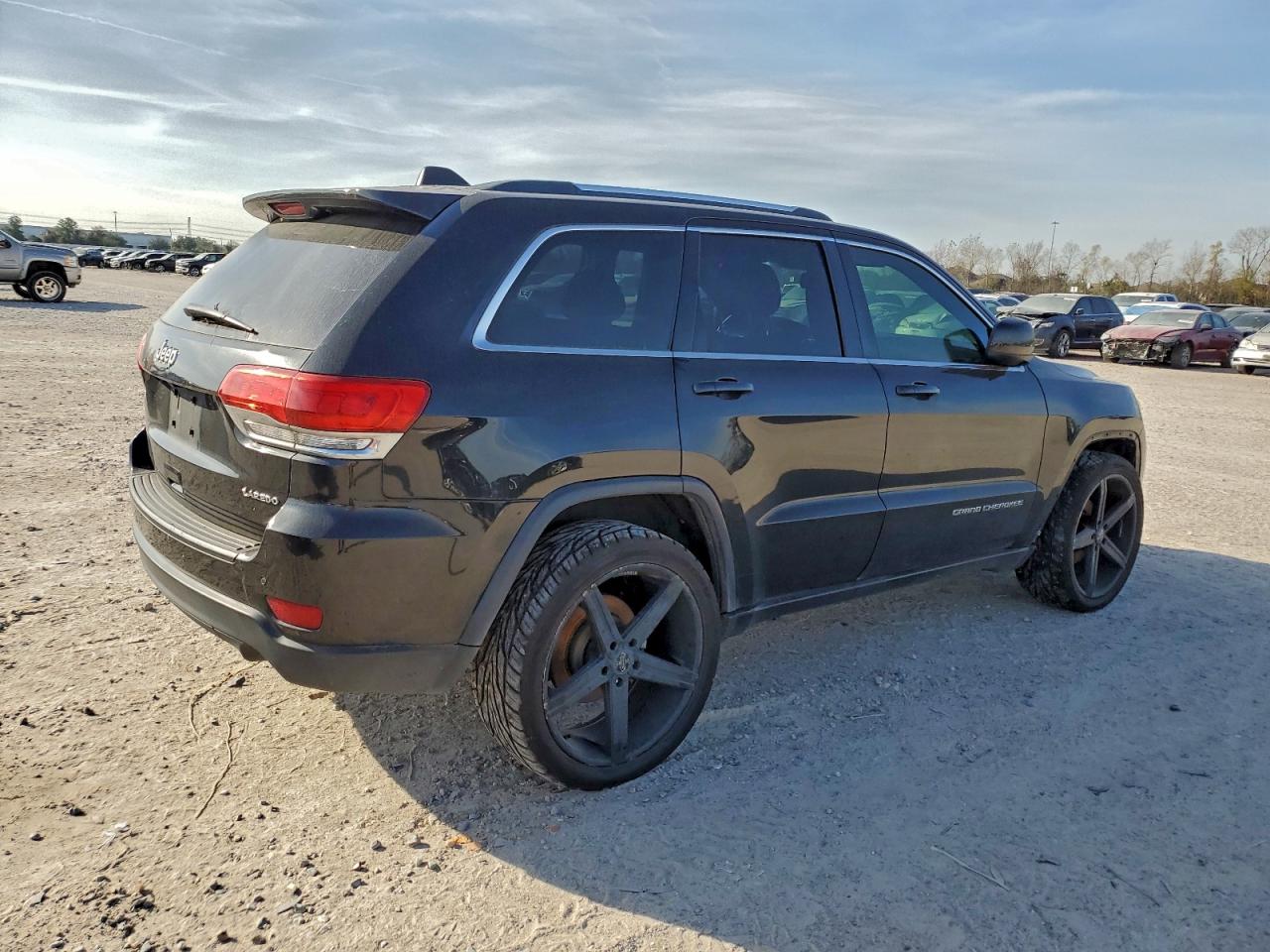 Jeep Grand Cherokee Laredo Image 3