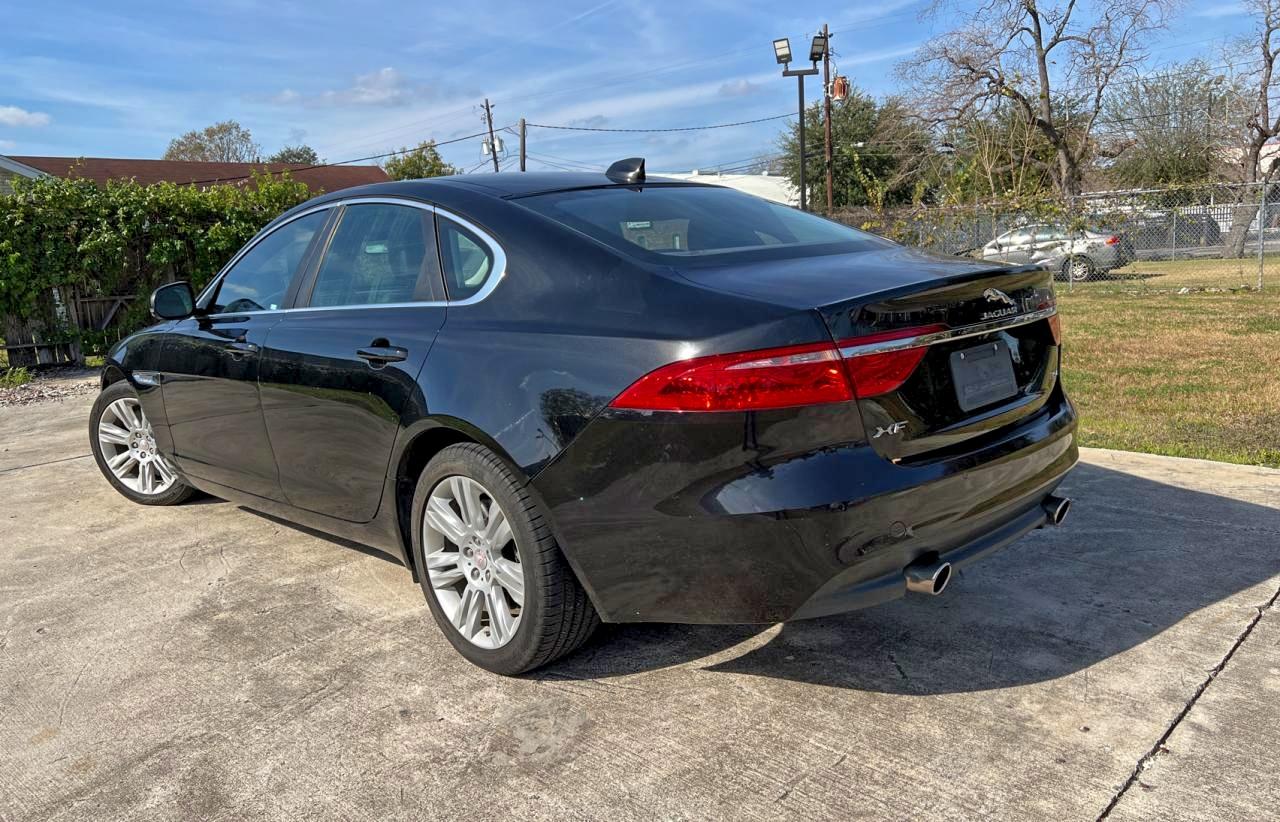 Jaguar XF Premium Image 9