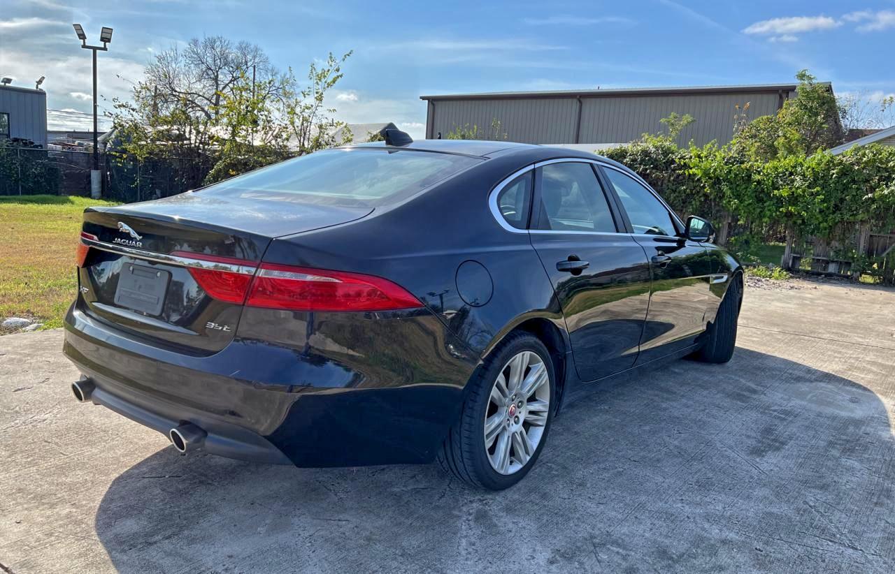 Jaguar XF Premium Image 5