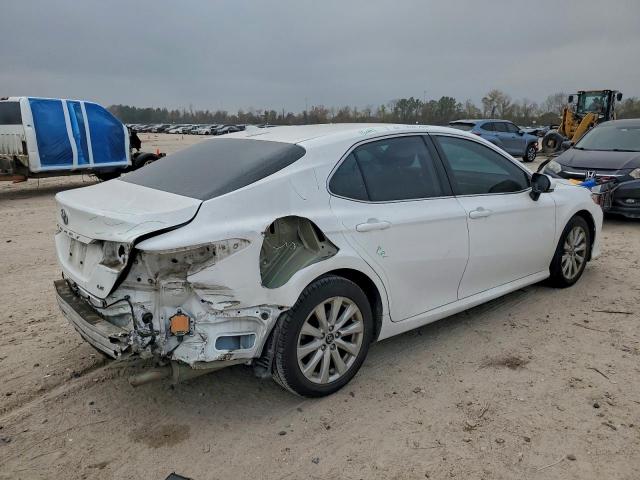 Toyota Camry L Image 7