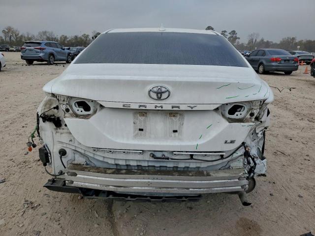 Toyota Camry L Image 6