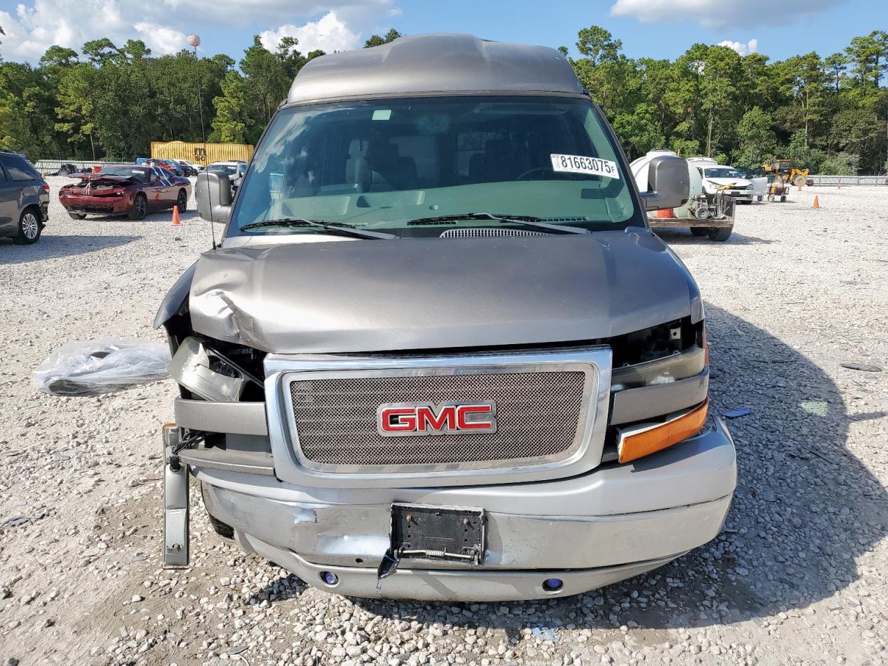 GMC Savana Rv G1500 3lt Image 3