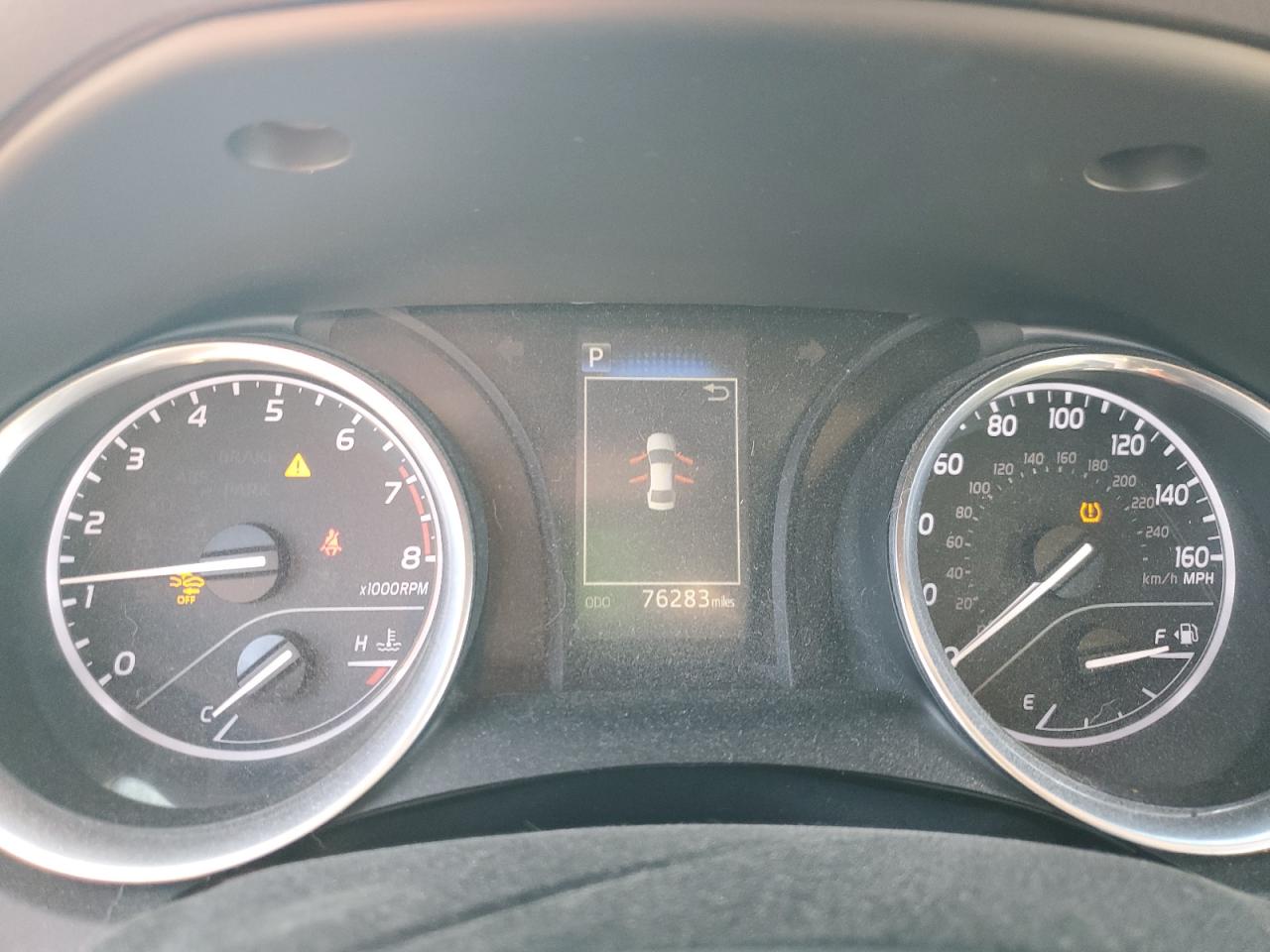 Toyota Camry L Image 10