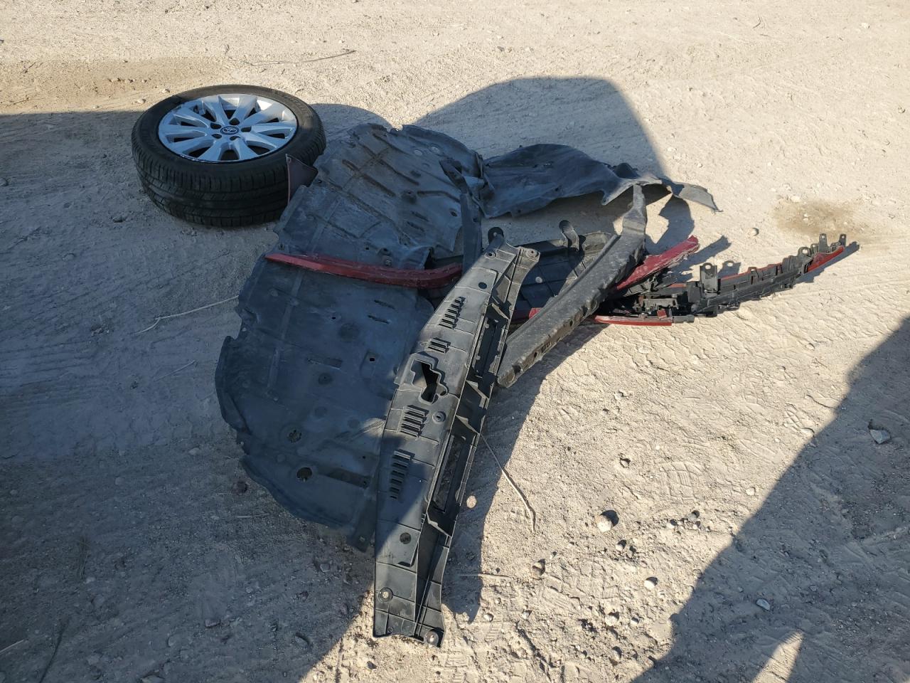 Toyota Camry L Image 13