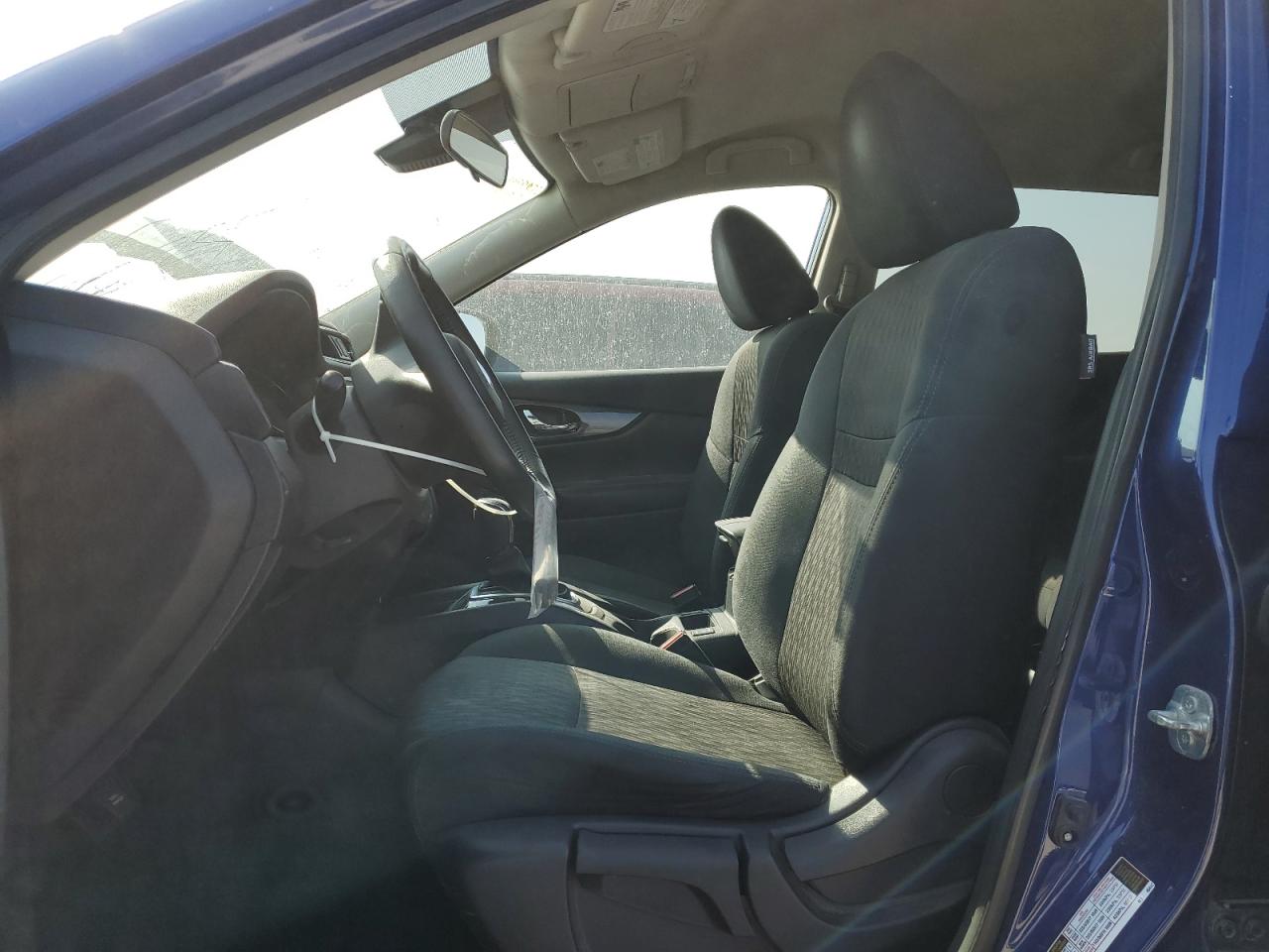 Nissan Rogue S Image 4