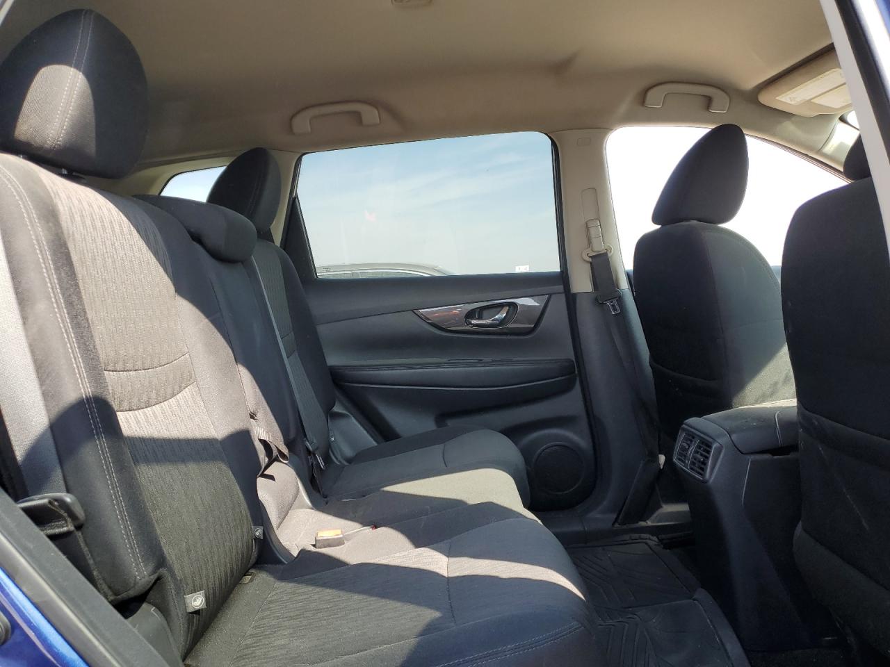 Nissan Rogue S Image 12