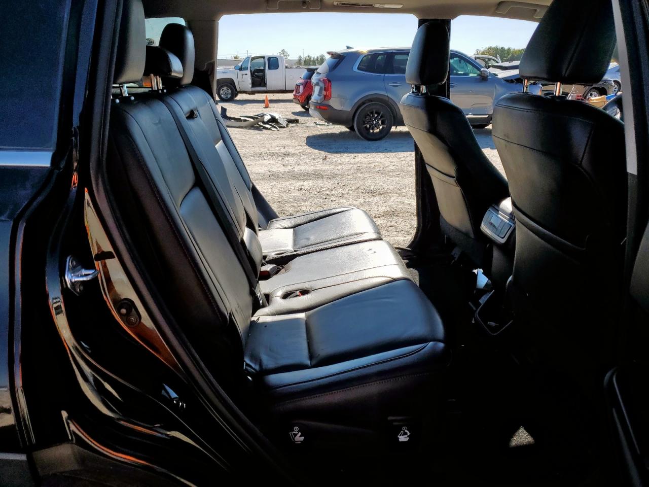 Toyota Highlander Se Image 13