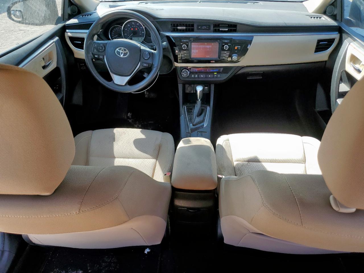 Toyota Corolla L Image 6