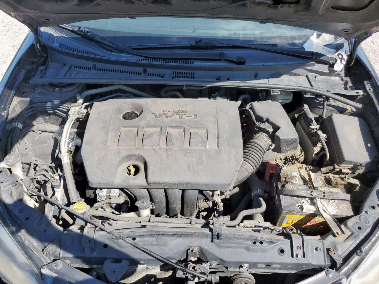 Toyota Corolla L Image 9