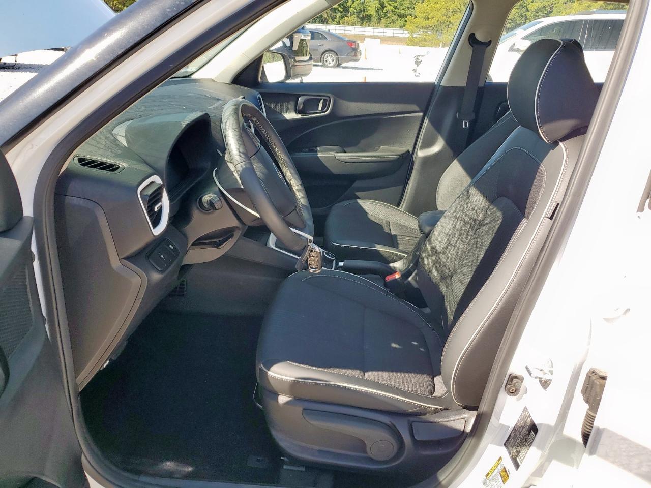 Hyundai VENUE Sel Image 13