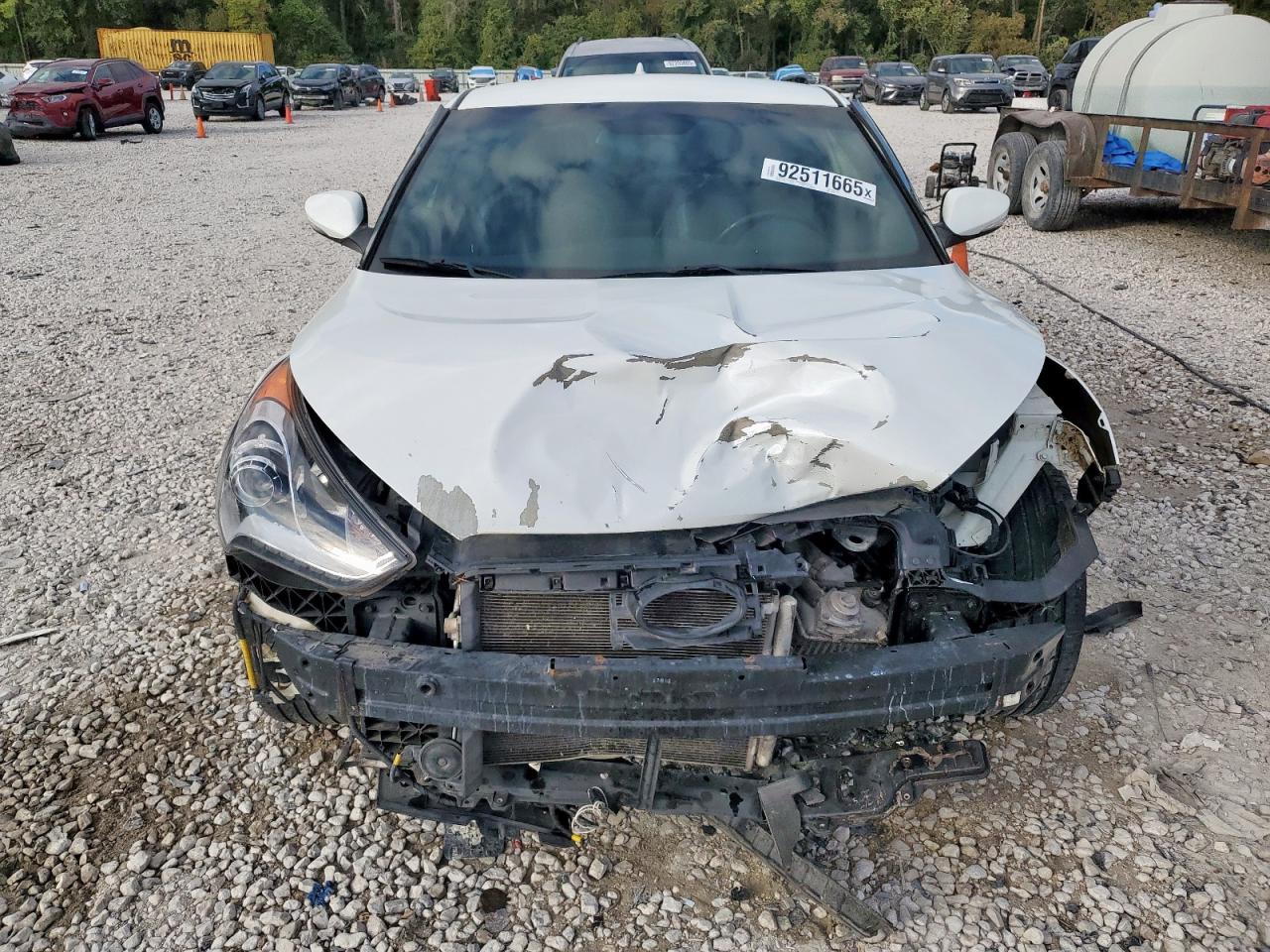 Hyundai VELOSTER Turbo Image 8