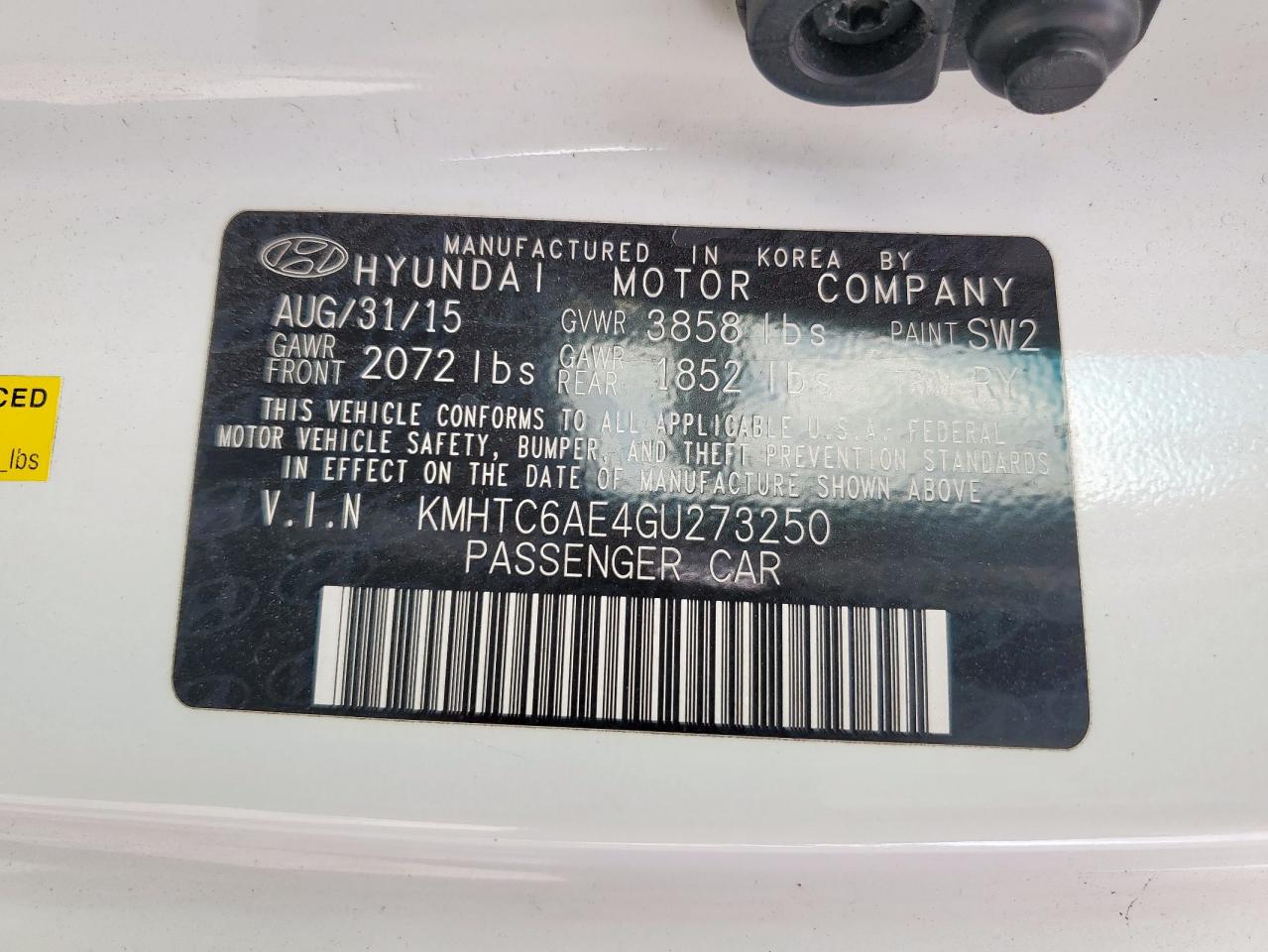 Hyundai VELOSTER Turbo Image 4