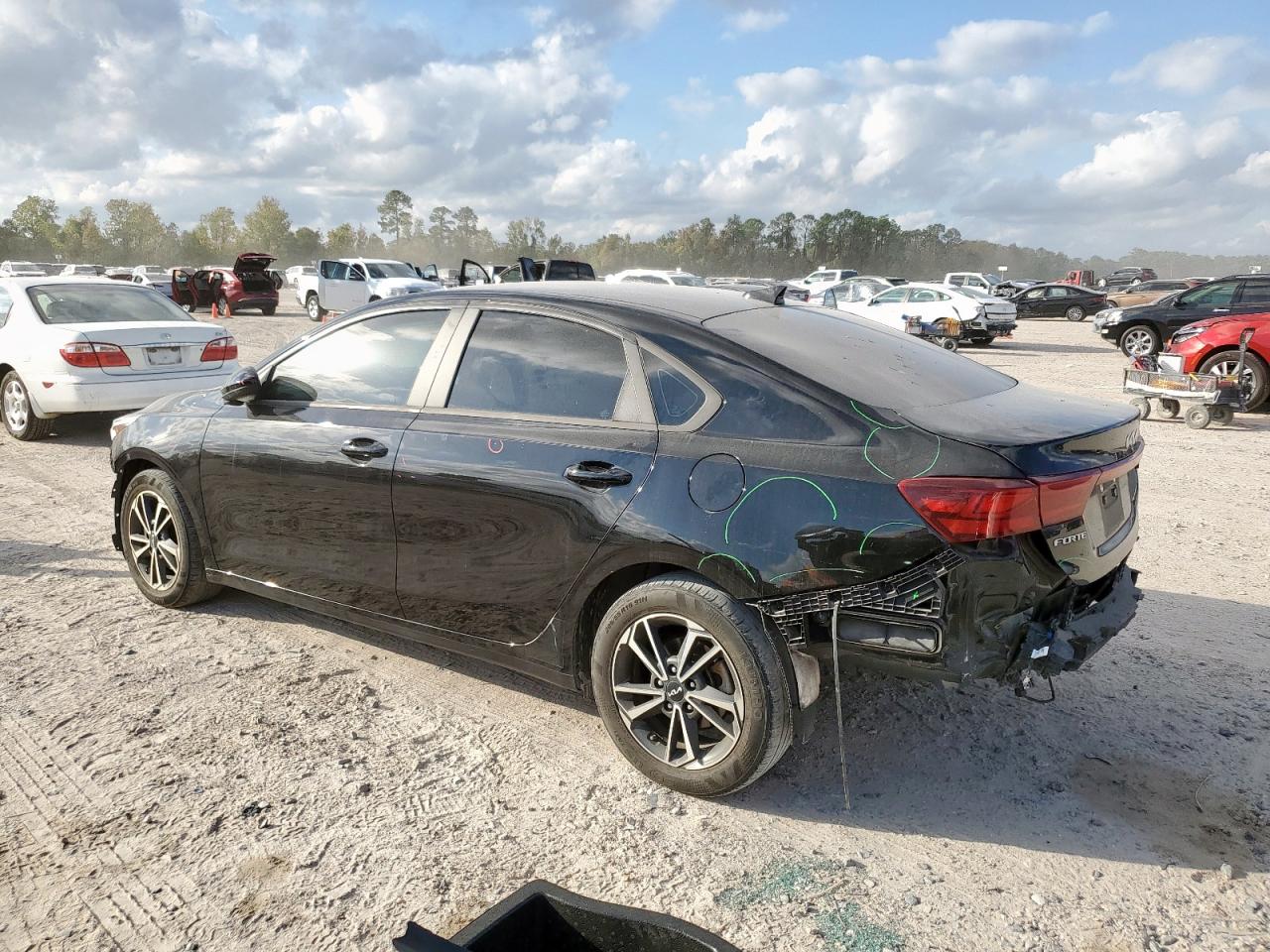 Kia Forte Fe Image 8