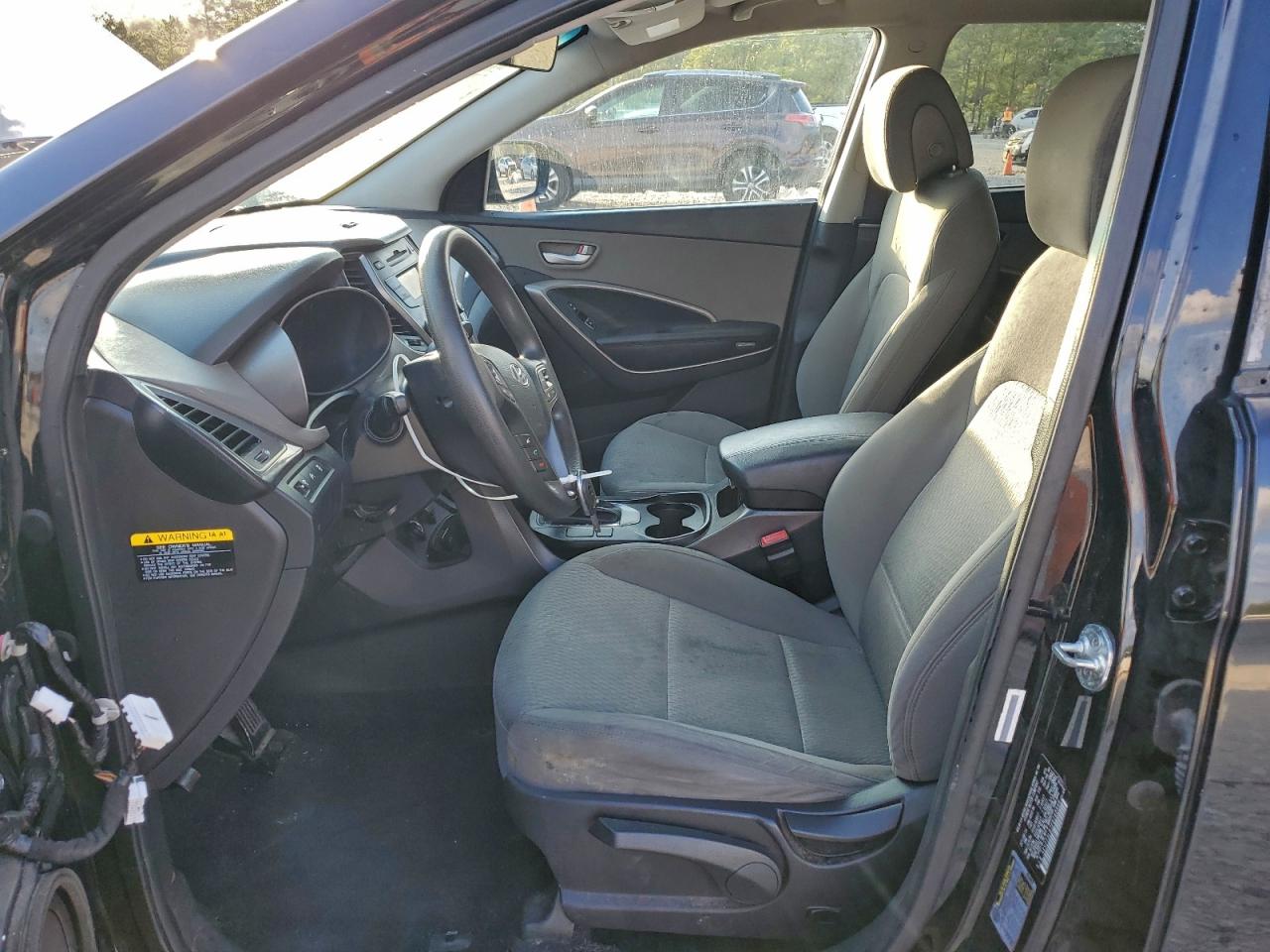 Hyundai SANTA FE Image 4