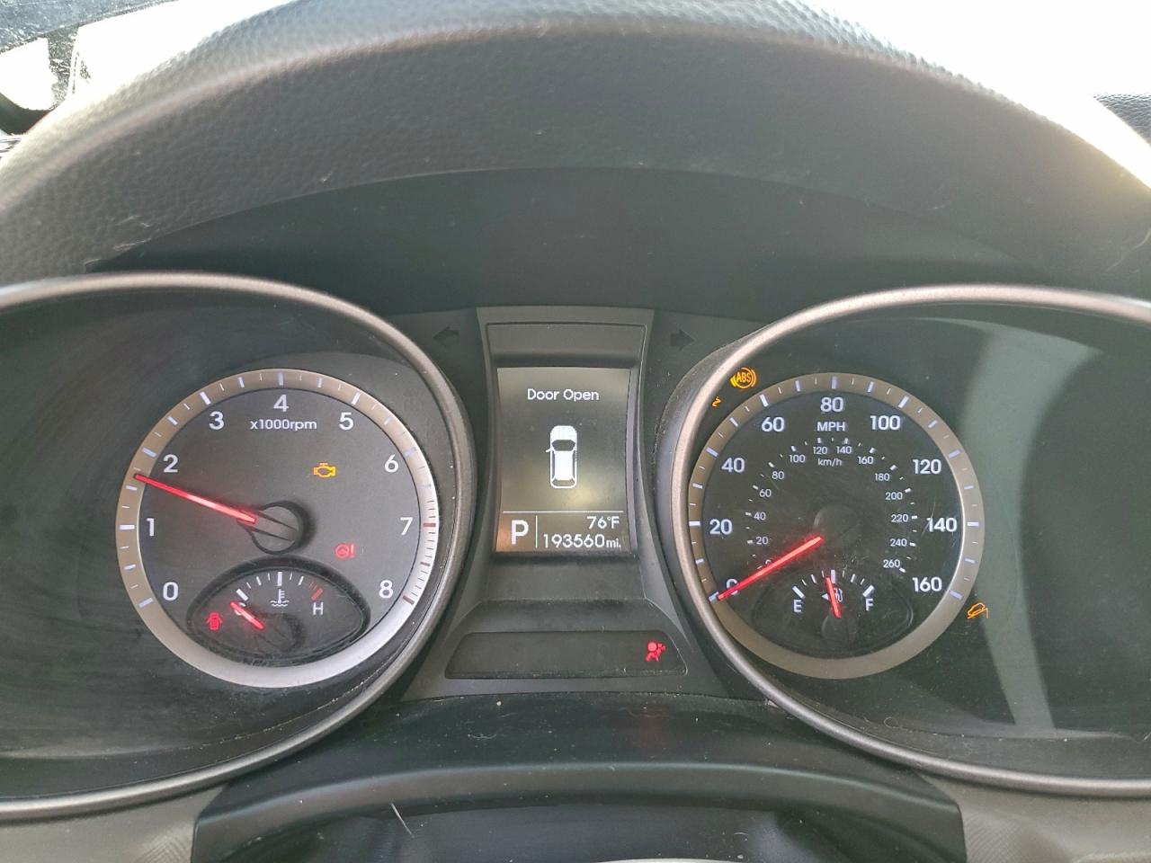 Hyundai SANTA FE Image 9