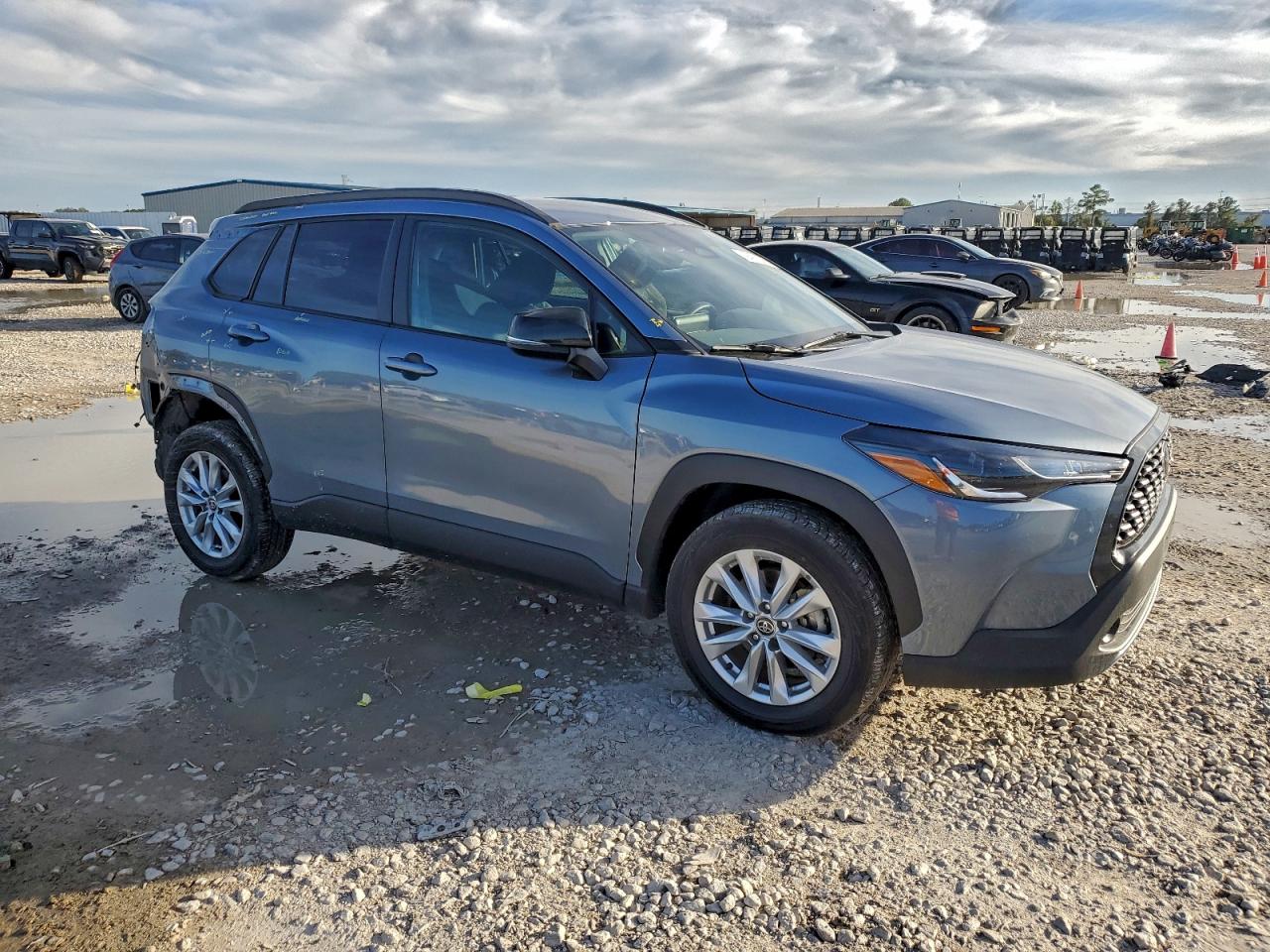 Toyota Corolla Le Image 9