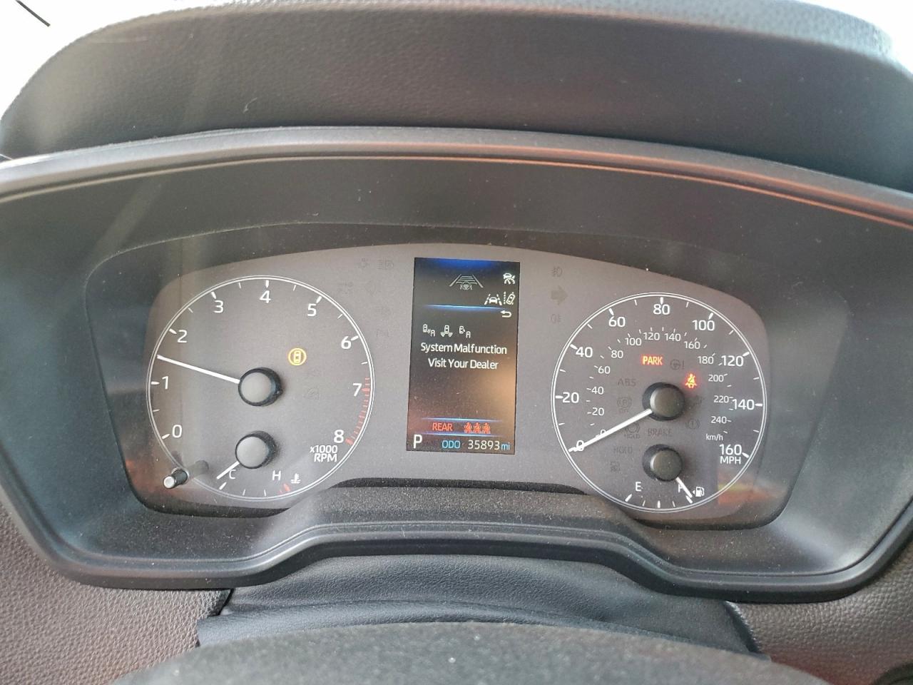 Toyota Corolla Le Image 4