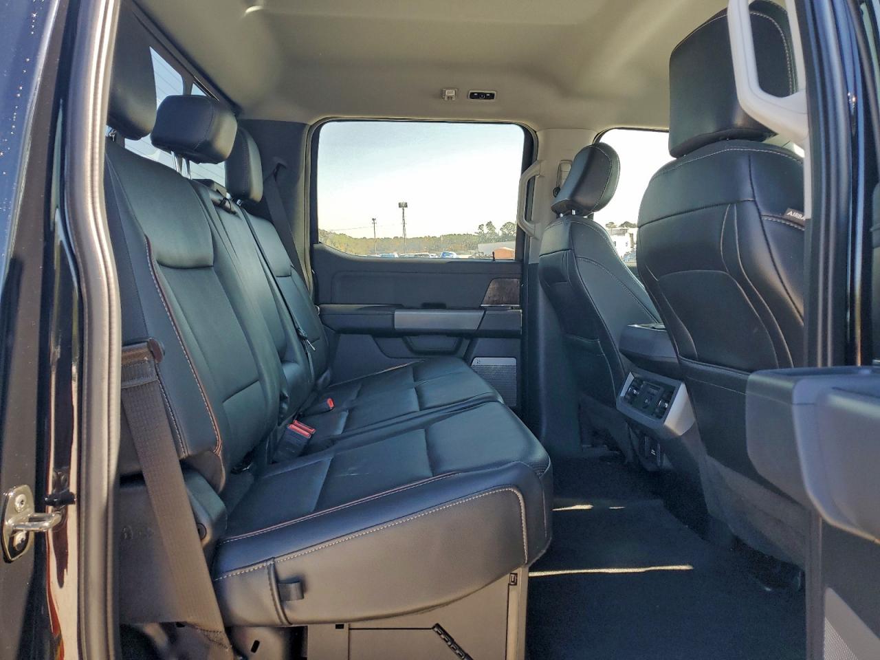 Ford F-250 Super Duty Image 7