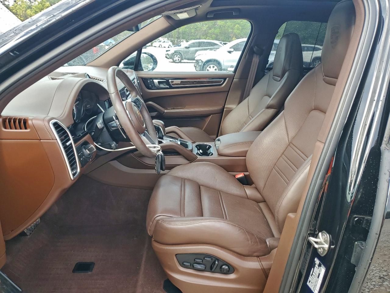 Porsche Cayenne Ba Base Image 9