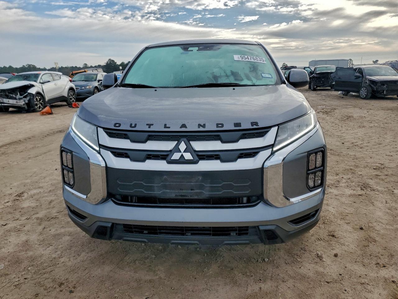 Mitsubishi Outlander Es Image 7