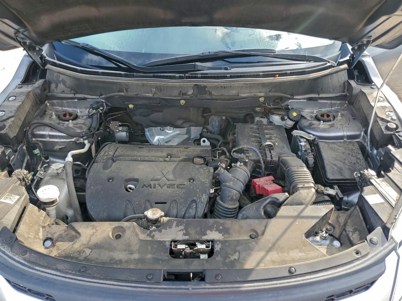 Mitsubishi Outlander Es Image 12