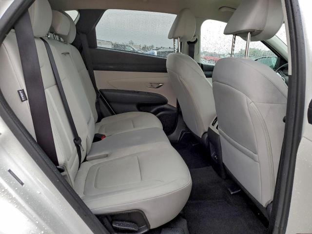 Hyundai TUCSON Sel Image 2