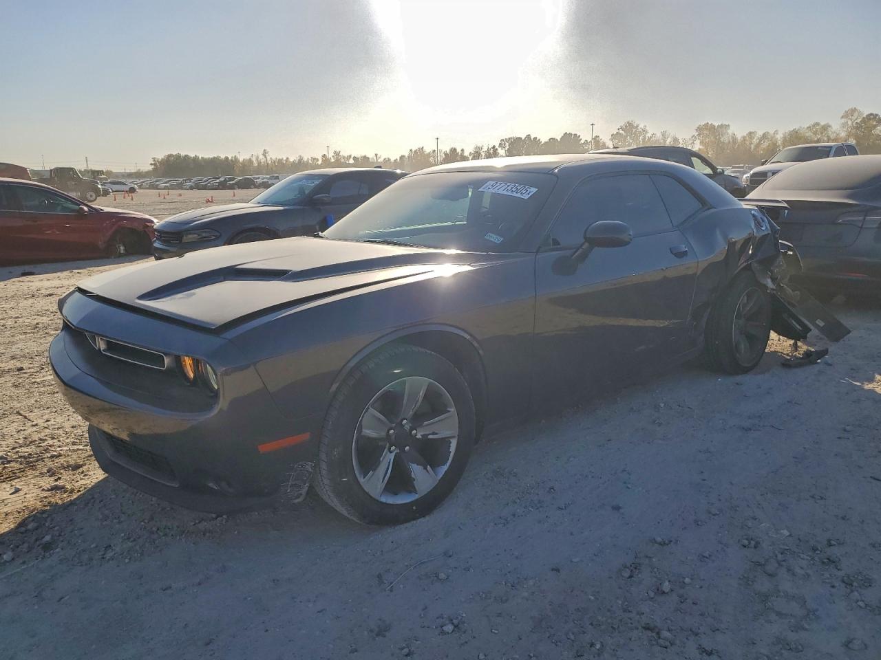 Dodge Challenger Sxt Image 1