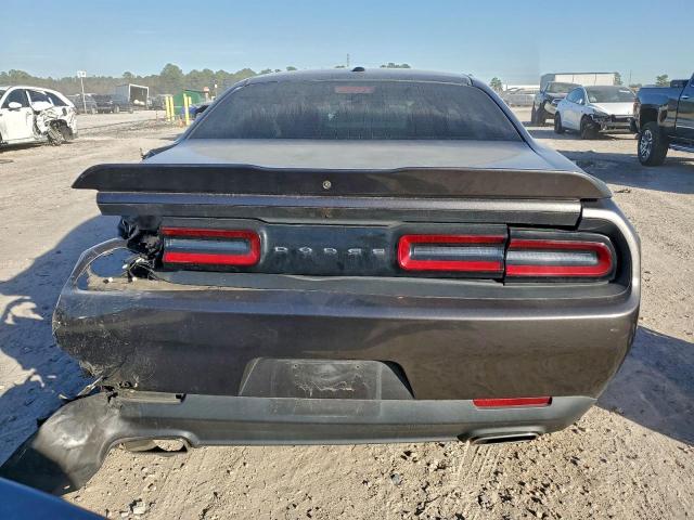 Dodge Challenger Sxt Image 2