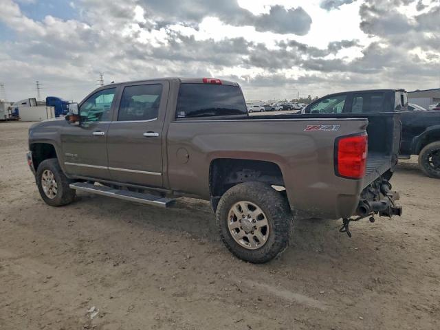 Chevrolet Silverado K2500 Heavy Duty Ltz Image 2