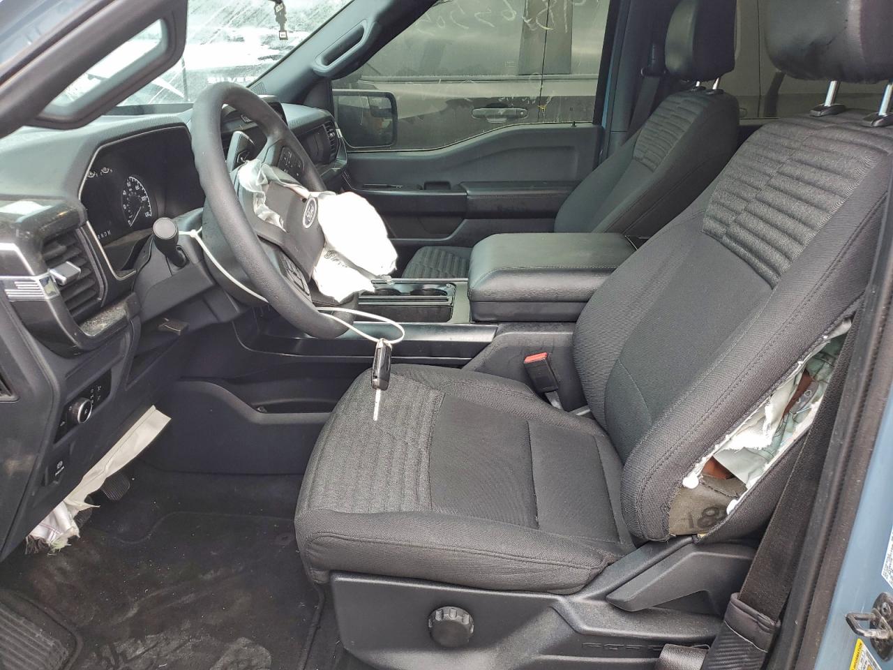 Ford F-150 Supercrew Image 12