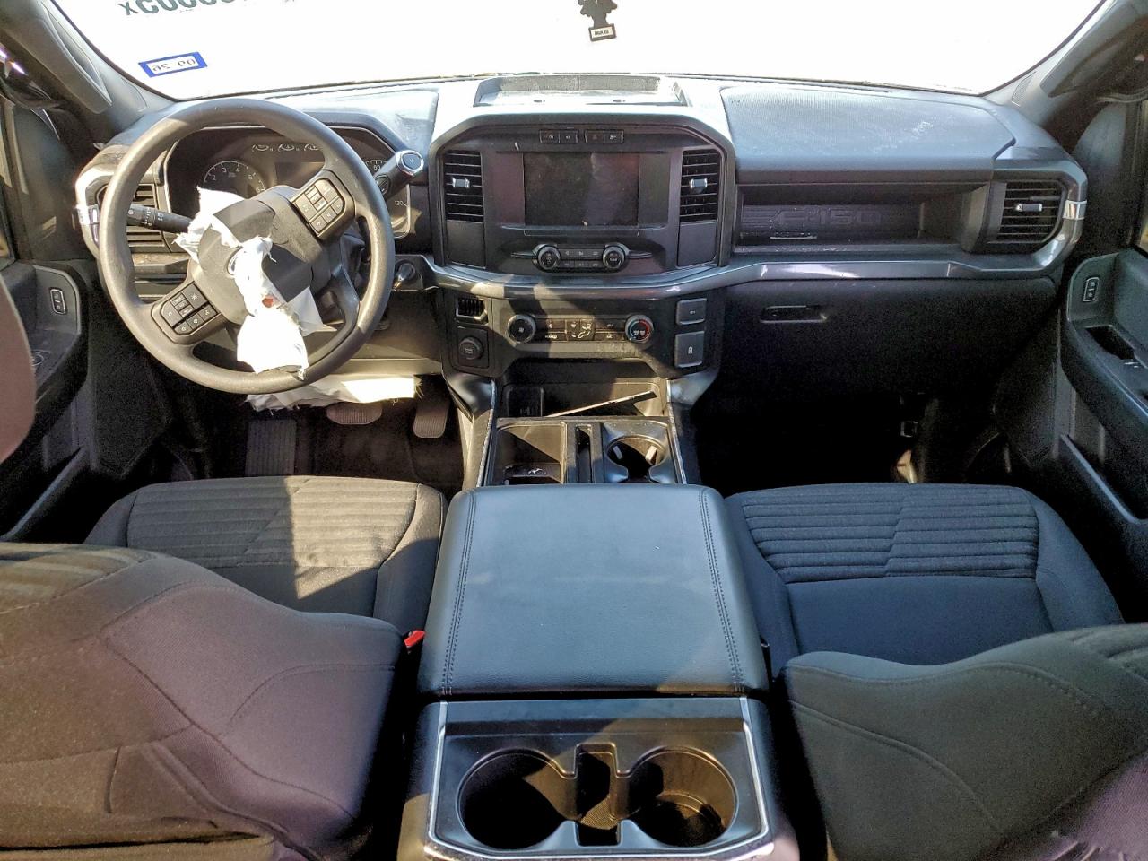 Ford F-150 Supercrew Image 8