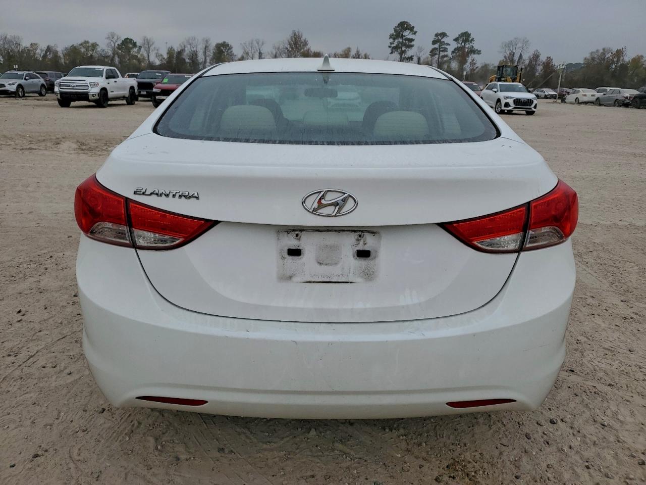 Hyundai ELANTRA Gls Image 6