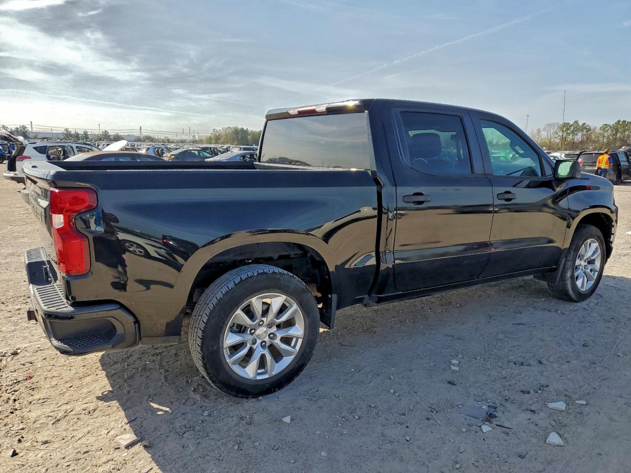 Chevrolet Silverado C1500 Custom Image 7