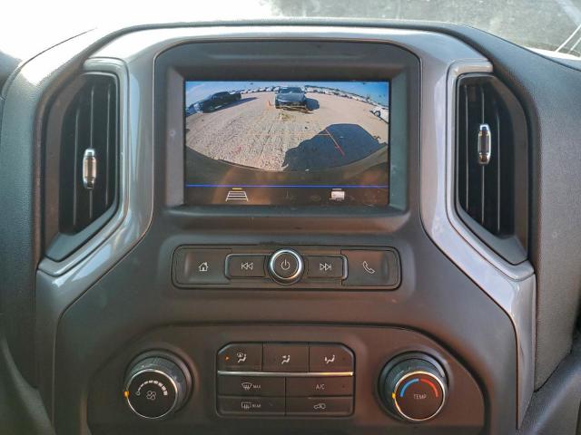 Chevrolet Silverado C1500 Custom Image 10