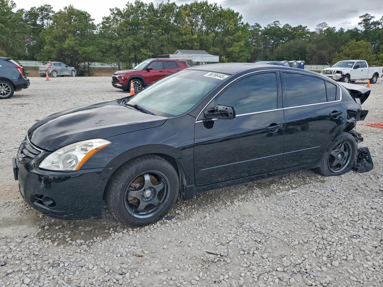 Nissan Altima Base Image 1