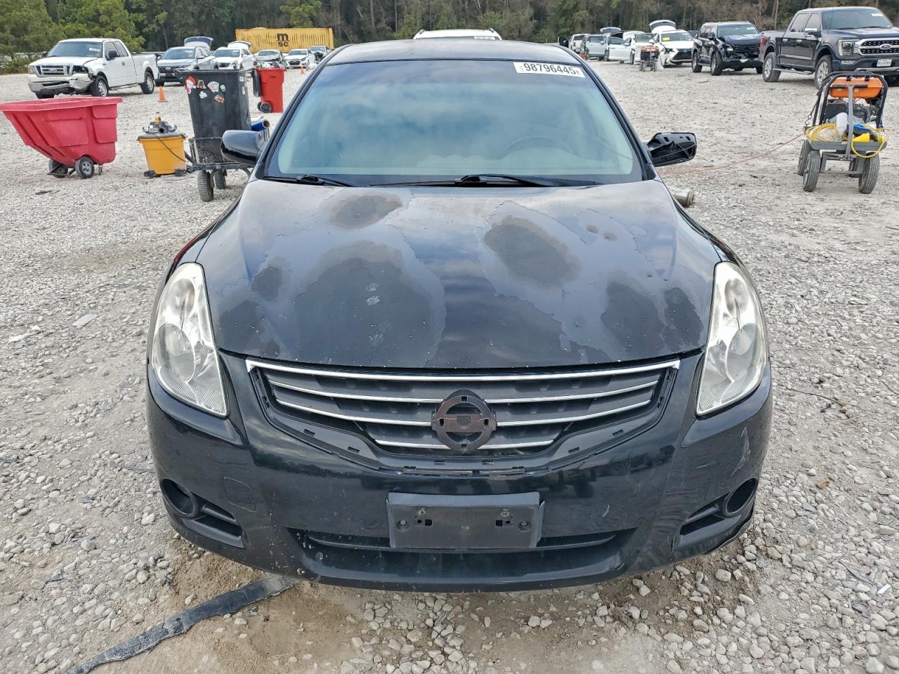 Nissan Altima Base Image 3