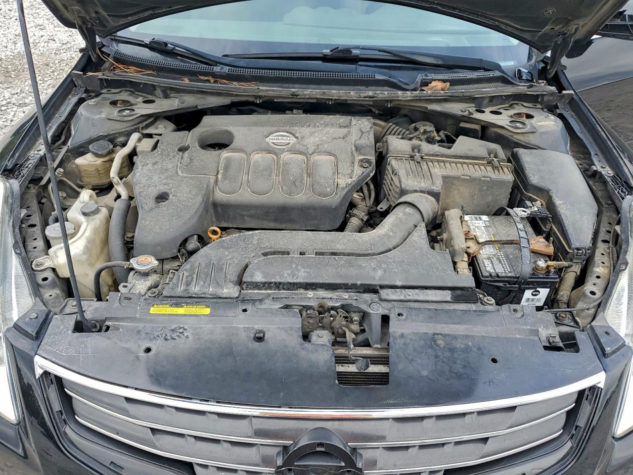 Nissan Altima Base Image 10