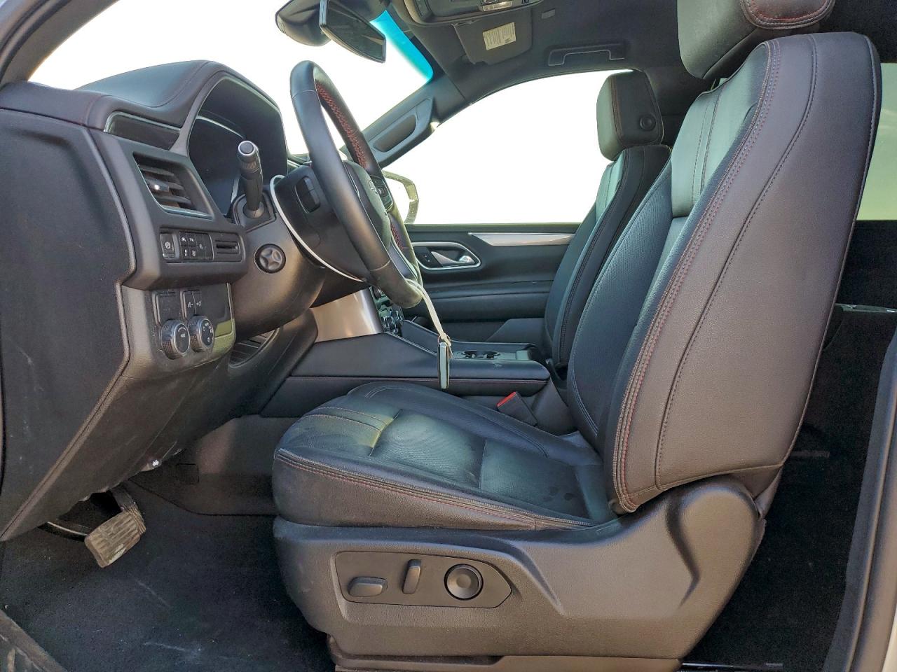 Chevrolet Suburban C1500 Rst Image 9